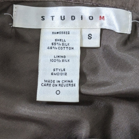 ▪️Silk Skirt~Studio M▪️ - Picture 6 of 7